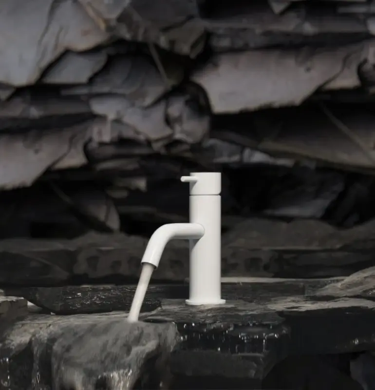 Waterevolution Flow Waschtischarmatur mattweiß T110BR