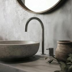 Waterevolution Flow 2-Loch-Waschtischarmatur PVD Gun Metal mit hohem U 200 mm Auslauf T1122UGME