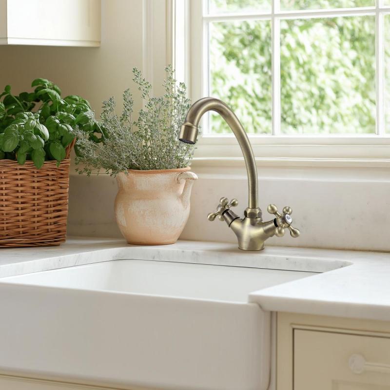 AquaTrimo Vivaldi nostalgische Küchenarmatur Bronze 21VV7067BN