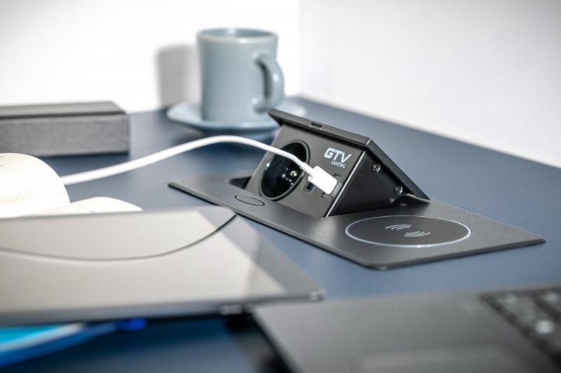 AVARO PLUS ausziehbare Steckdose 1208958671