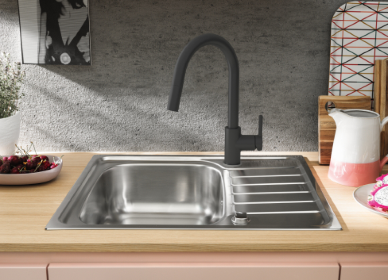 Franke Lina Küchenarmatur Onyx mit Ausziehbarer Handbrause 115.0626.055