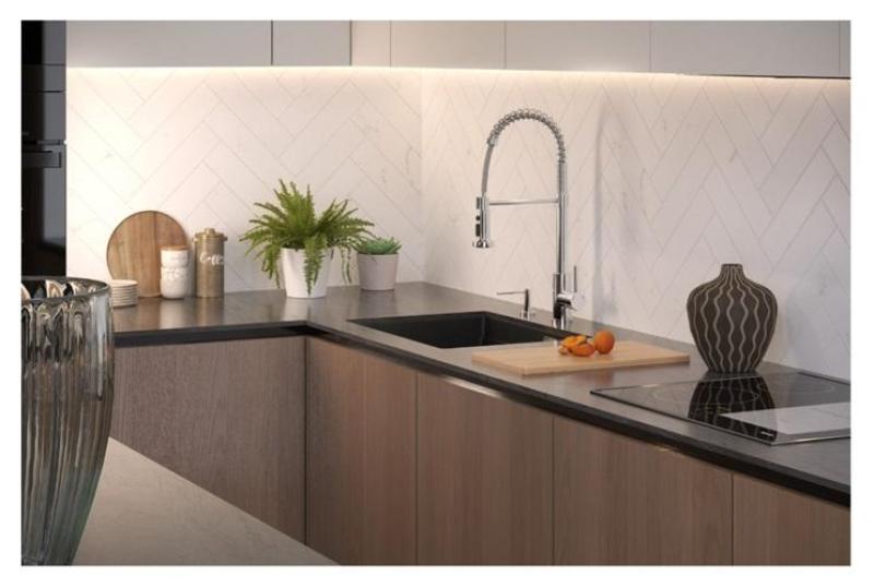 Quadri Redwick Küchenmischbatterie Chrom mit halbflexiblem Auslauf und Dusche mit 2 Strahlarten plus Wasserstopp-Funktion 1208971412