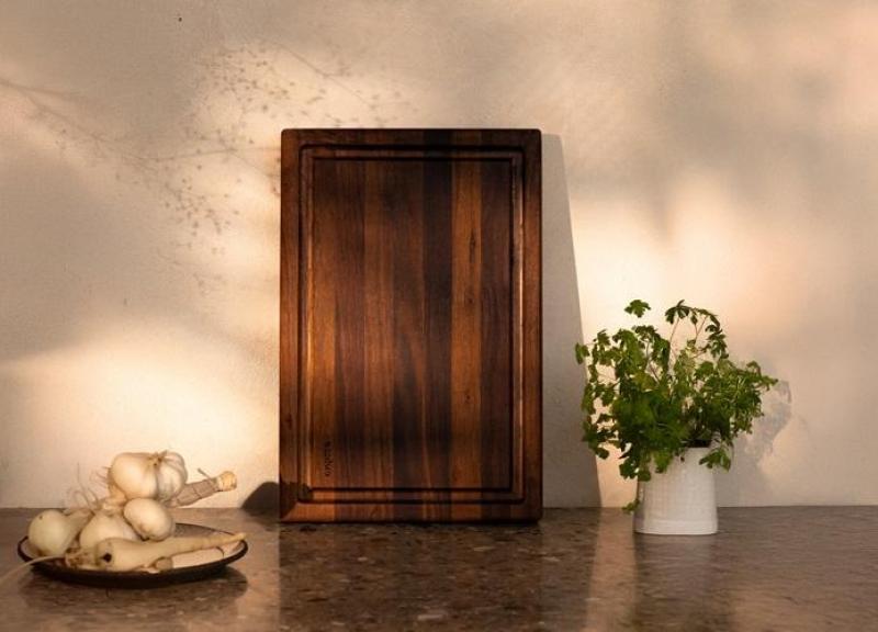 Woodsea Butcher Groove L - Walnussholz Schneidebrett mit Saftrinne 60x45 cm 1208971536