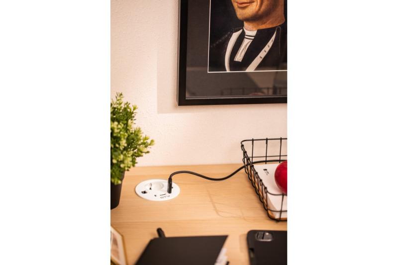 Möbelsteckdose RONDO, 1xSCHUKO, 1xUSB-A, 2xUSB-C, HDMI, RJ45 Kabel 1,5 m, weiß