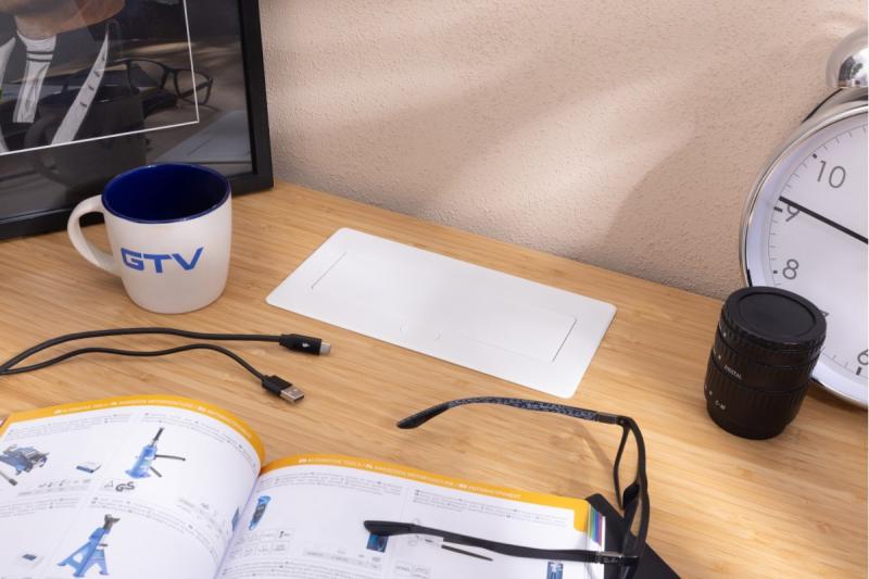 MULTISOFT Möbelsteckdose 2x Steckdose mit Erdung, USB A+C, RJ45, Stromkabel mit Stecker, Weiß