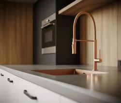 Pure.Sink Luxion Profi-Küchenarmatur aus Messing mit flexiblem Auslauf und 2 Strahlarten PLXFLEX-62