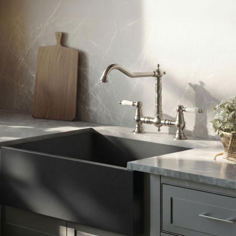 Aquanello Heritage Manor Klassische Küche Nostalgische Brücke Küchenarmatur Chrom mit weißem Hebel CR-0010-HM