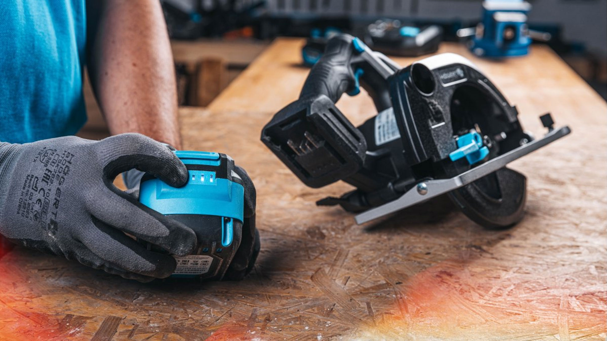 262_en_media-1_when-to-replace-your-power-tool-battery-16x9.jpg